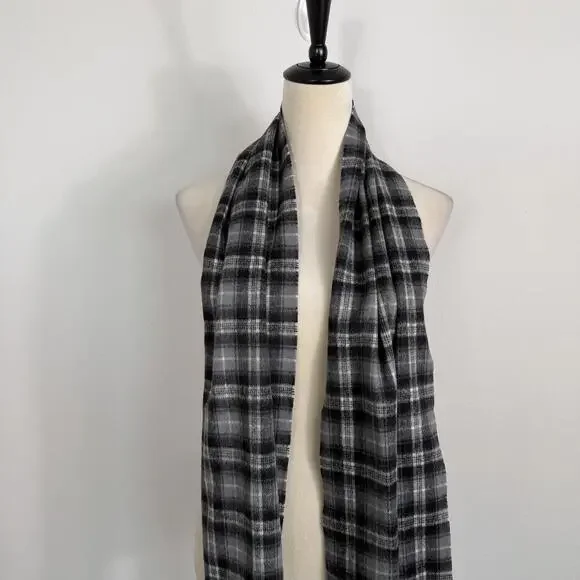 ABERCROMBIE & FITCH 70% Wool Scarf, One Size, Multi Color, Gray-Black Plaid - Picture 2 of 5